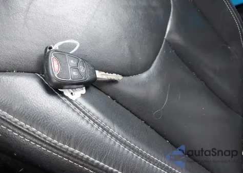 2017 Jeep Wrangler Unlimited Sahara 4X4 из США, поврежденный, VIN 1C4BJWEG2HL638212